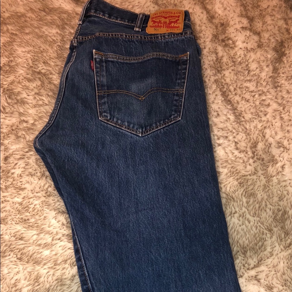 Levi men’s jeans!
